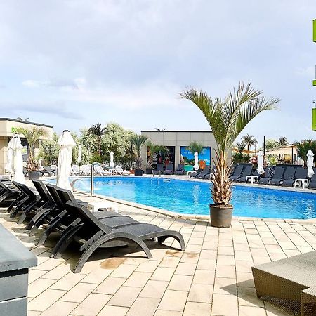 Moonlight Studio Alezzi Spa n Pools beach Resort Mamaia Buitenkant foto