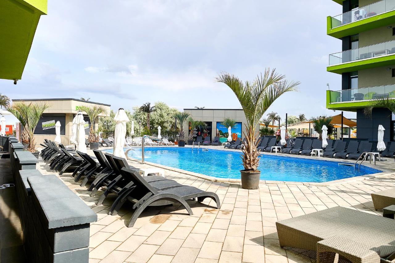 Moonlight Studio Alezzi Spa n Pools beach Resort Mamaia Buitenkant foto