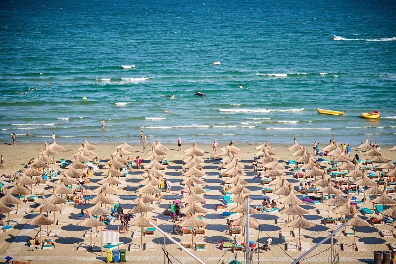Moonlight Studio Alezzi Spa n Pools beach Resort Mamaia Buitenkant foto