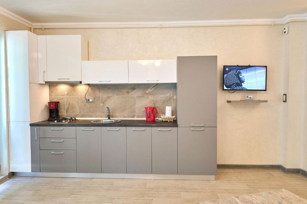 Moonlight Studio Alezzi Spa n Pools beach Resort Mamaia Buitenkant foto